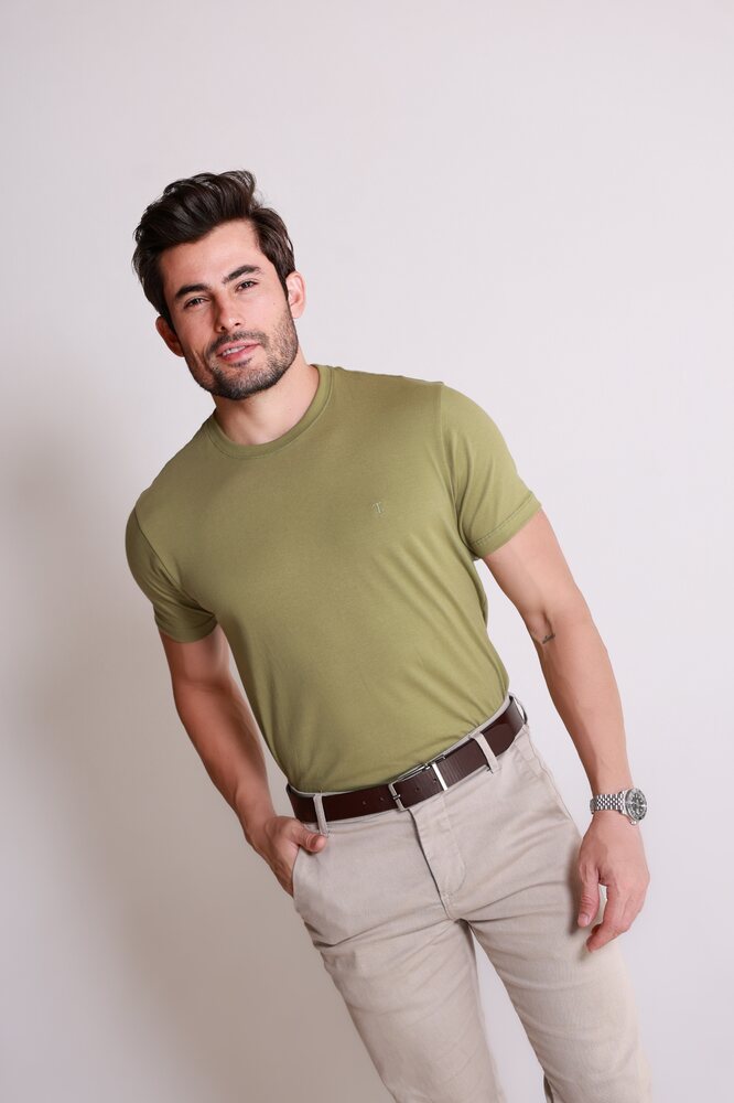 Camiseta Gola Redonda Verde Oliva Claro